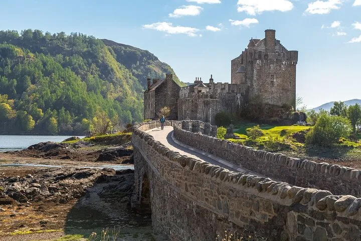 A small-coach day from Inverness to Eilean Donan Castle and the Isle of Skye with a local guide, on a tour of Eilean Donan Castle, castle tours in Europe