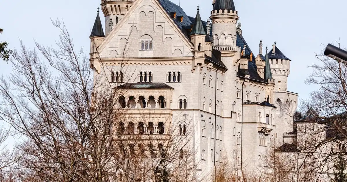 A timed entry to Neuschwanstein with an audio guide, collected in Füssen, for travellers already in the Allgäu, on a tour of Neuschwanstein Castle, castle tours in Europe