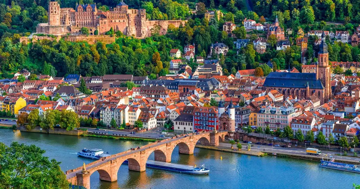 A guided half day from Frankfurt, on a tour of Heidelberg Castle, castle tours in Europe